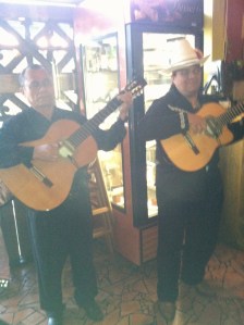 These jolly chaps played some lovely tunes