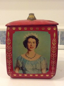 The very same tea tin!
