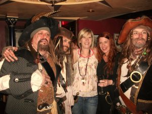 Bex and friend with some pirates in Durty Nellies Irish bar downtown.