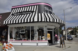 Fab shop on Melrose Avenue. I want to go shopping!!