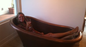 Cos everyone drinks wine in the bath in California!